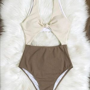 Cut out ribbed one piece bathing suit
